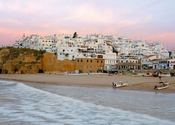 Algarve Region hotels &amp; apartments, all accommodations in Algarve Region